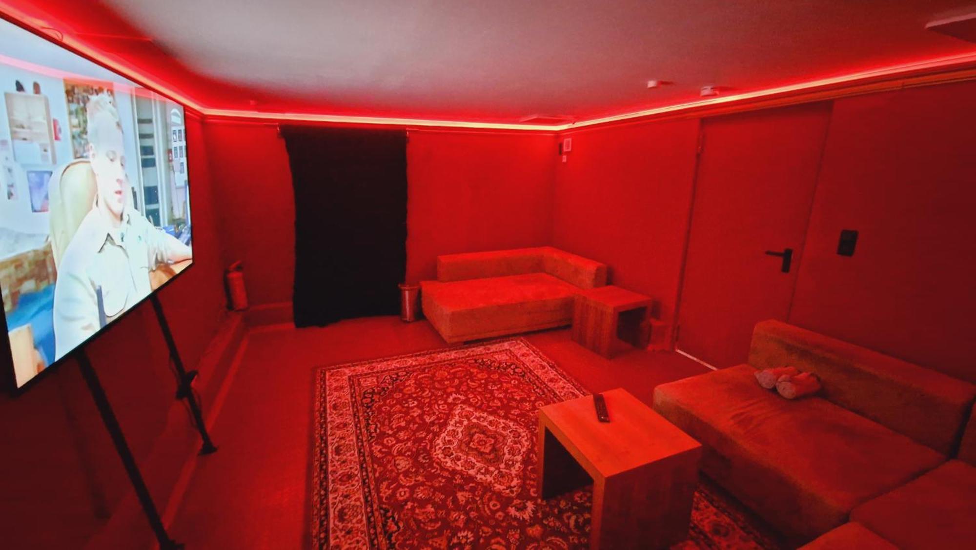 Kreuzberg 1-4 Guest Bedroom Kitchen Bathroom Cinema Appartamento Berlino